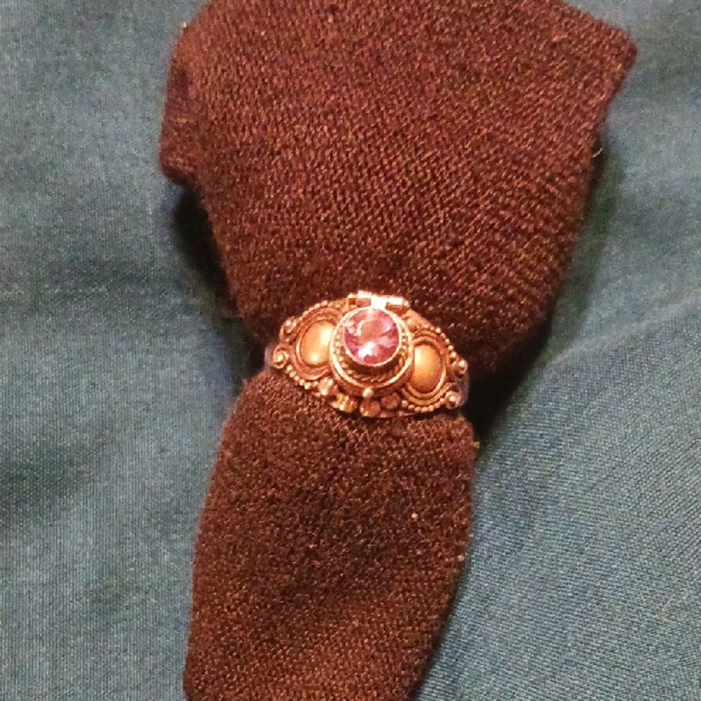 Poison Ring